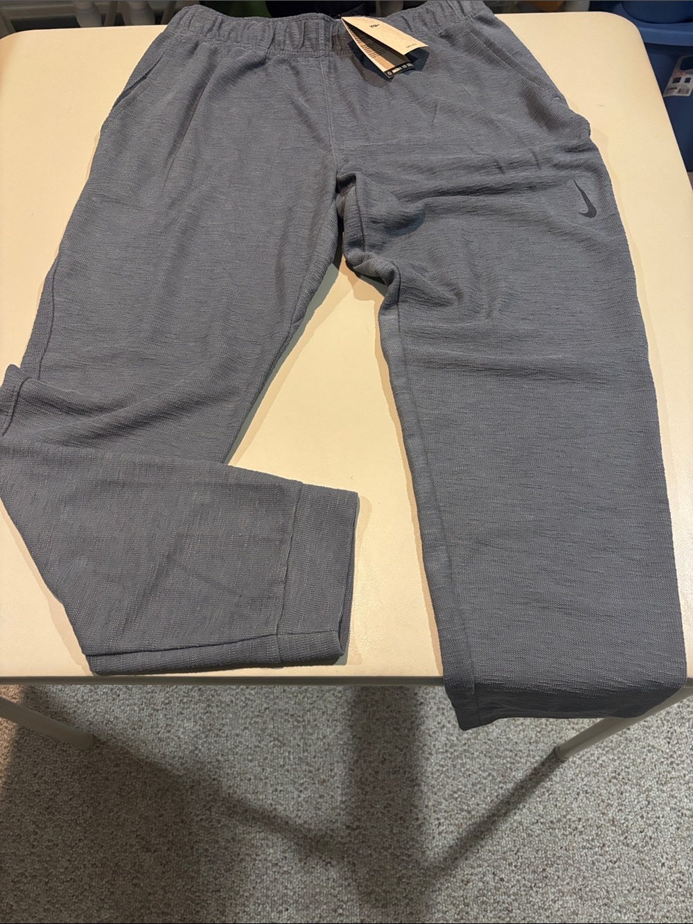 Nike Yoga Dri-Fit Men’s Charcoal Gray Jogger Sweatpants NWT Size Large